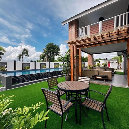 Destini Akef Villa 2 Pantai Cenang  Eksteriør billede